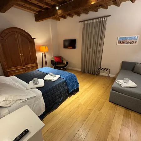 Pergola35 Apartment Florence