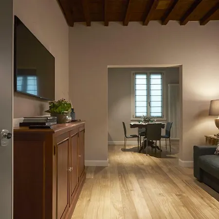 Pergola35 Apartment Florence
