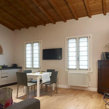 Pergola35 Apartment Florence