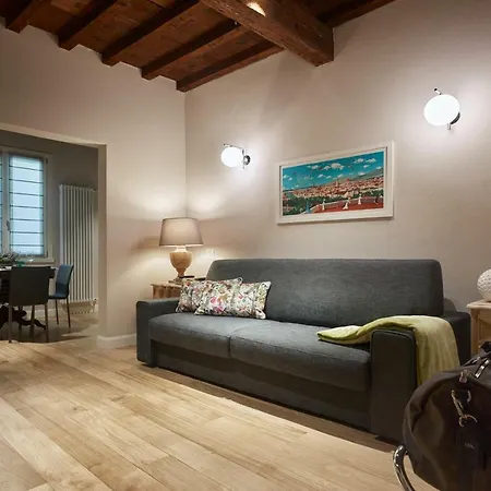 Pergola35 Apartman Firenze